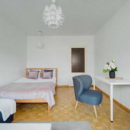 2 Bedroom Apt In Heart Of Warsaw Zgoda 9 Tv70 Dış mekan fotoğraf