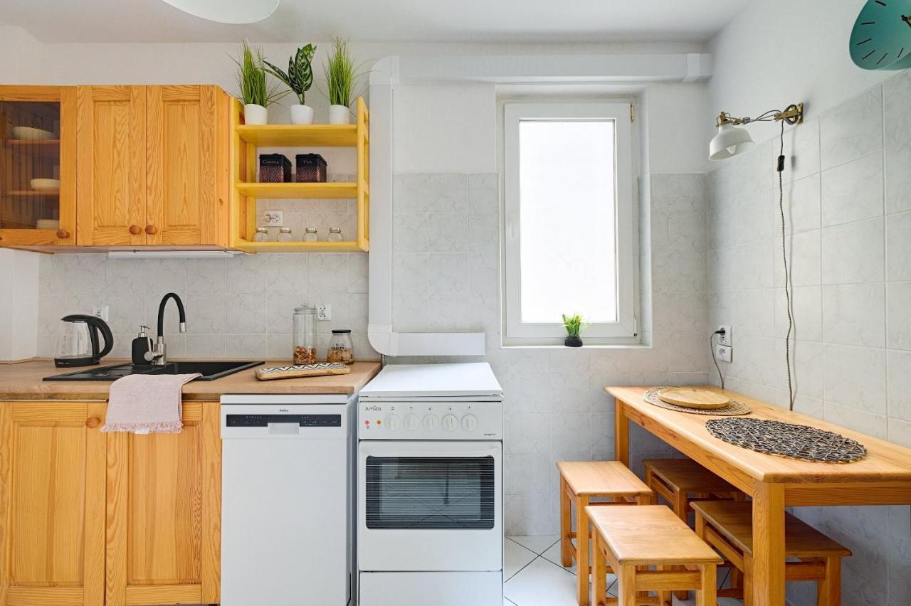 2 Bedroom Apt In Heart Of Warsaw Zgoda 9 Tv70 Dış mekan fotoğraf