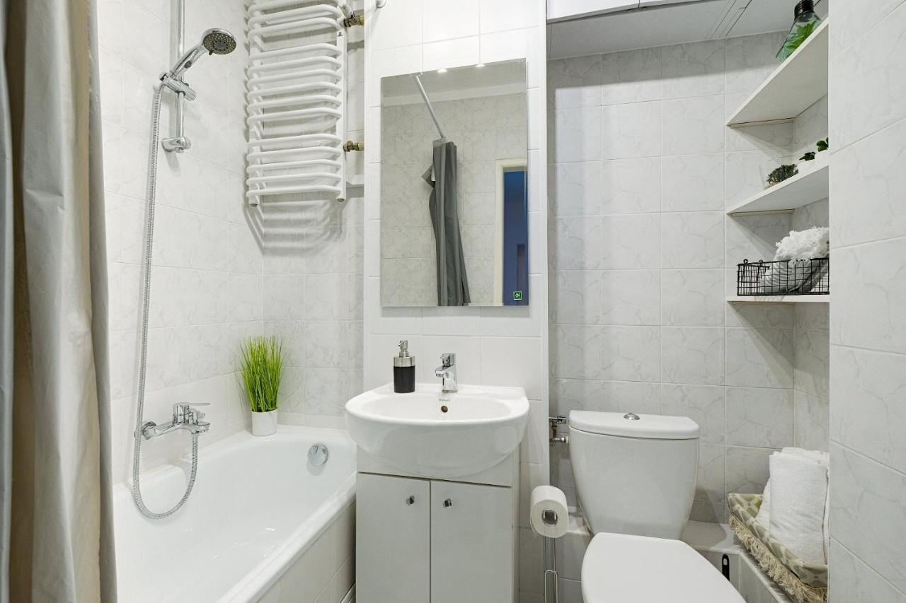 2 Bedroom Apt In Heart Of Warsaw Zgoda 9 Tv70 Dış mekan fotoğraf